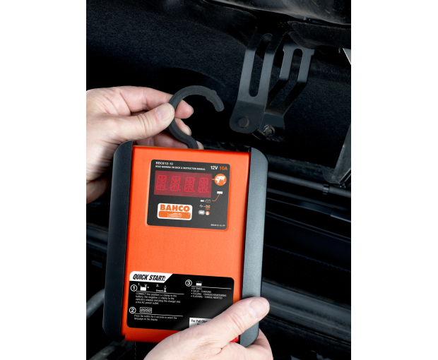 Автоматично зарядно / дозареждащо устройство 6А 12V BAHCO BBCE12-6