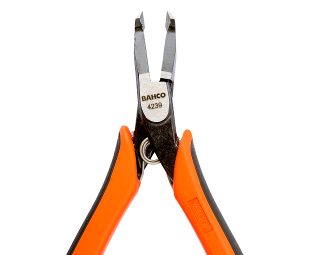 Клещи резачки с челюсти под ъгъл 45', 129 mm BAHCO 4239